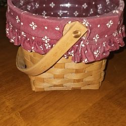 Longaberger Medium Fruit Basket With Liner And Protector 