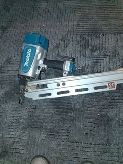 Makita 21 degree  framing nail gun