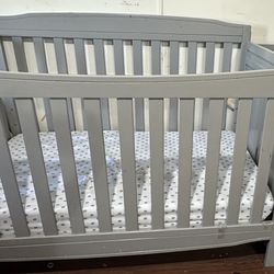 Baby crib