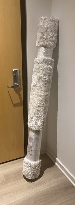 White Grey Shag Rug 5’x7’ - NEW