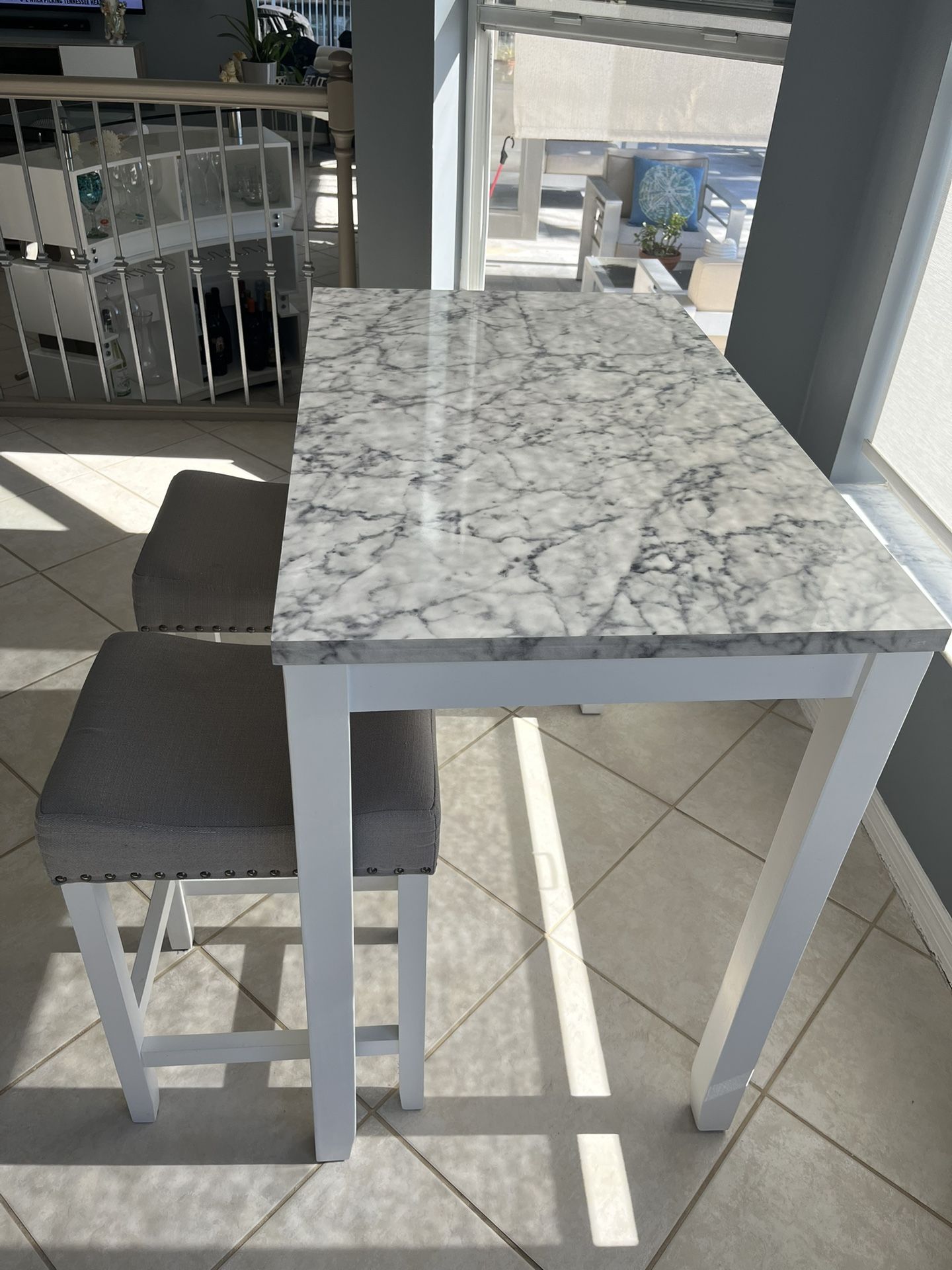 Breakfast Table And Bench Stools