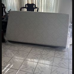 Twin bed 