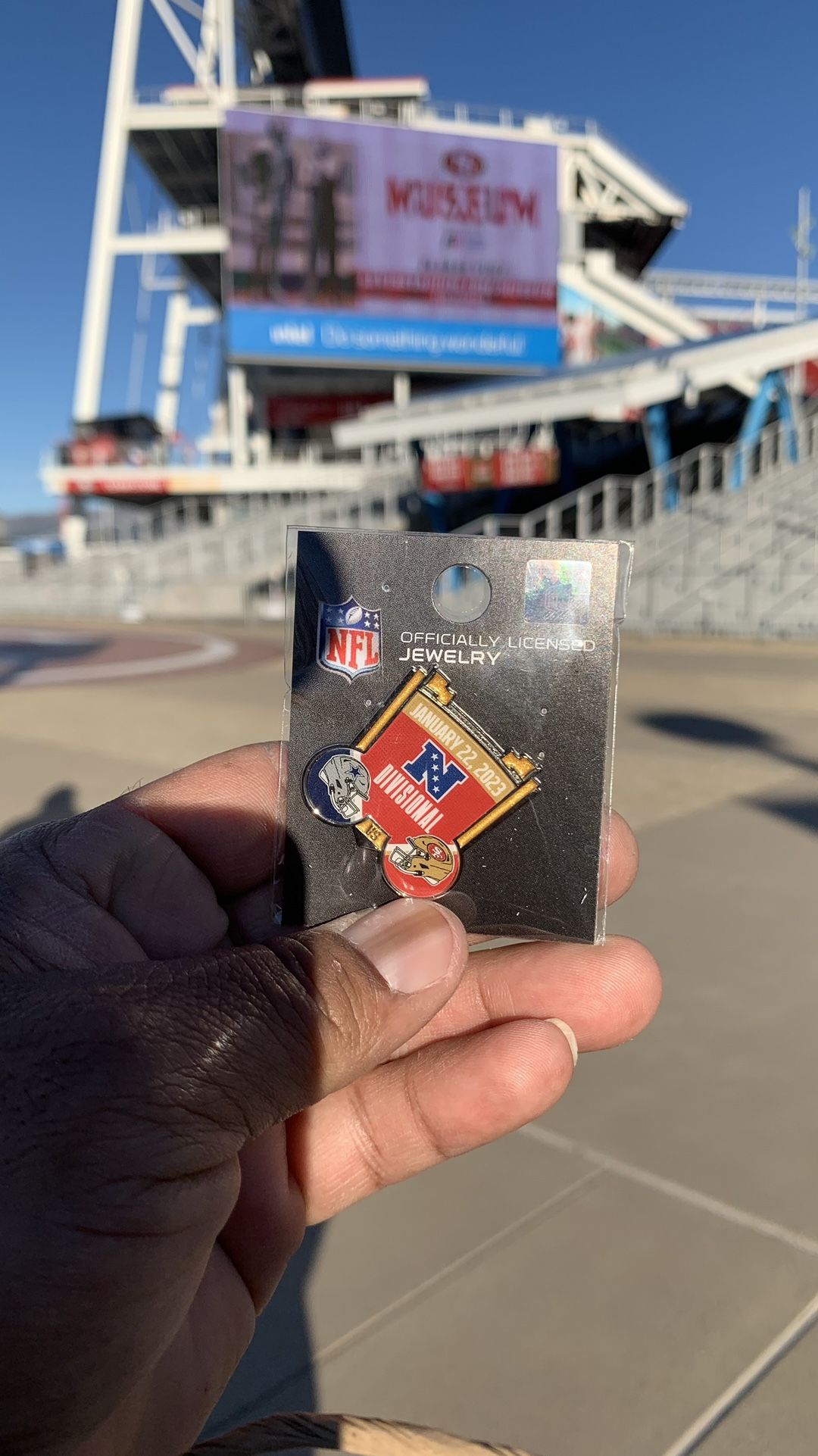 49ers vs Cowboys Game Pin 1/23/22 + Cup