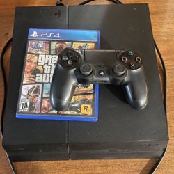 Used PS4 500gb w Controller & GTA V