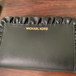 Michael Kors  Ruffled Leather Wrist Wallet 