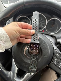 Apple Watch SE 3