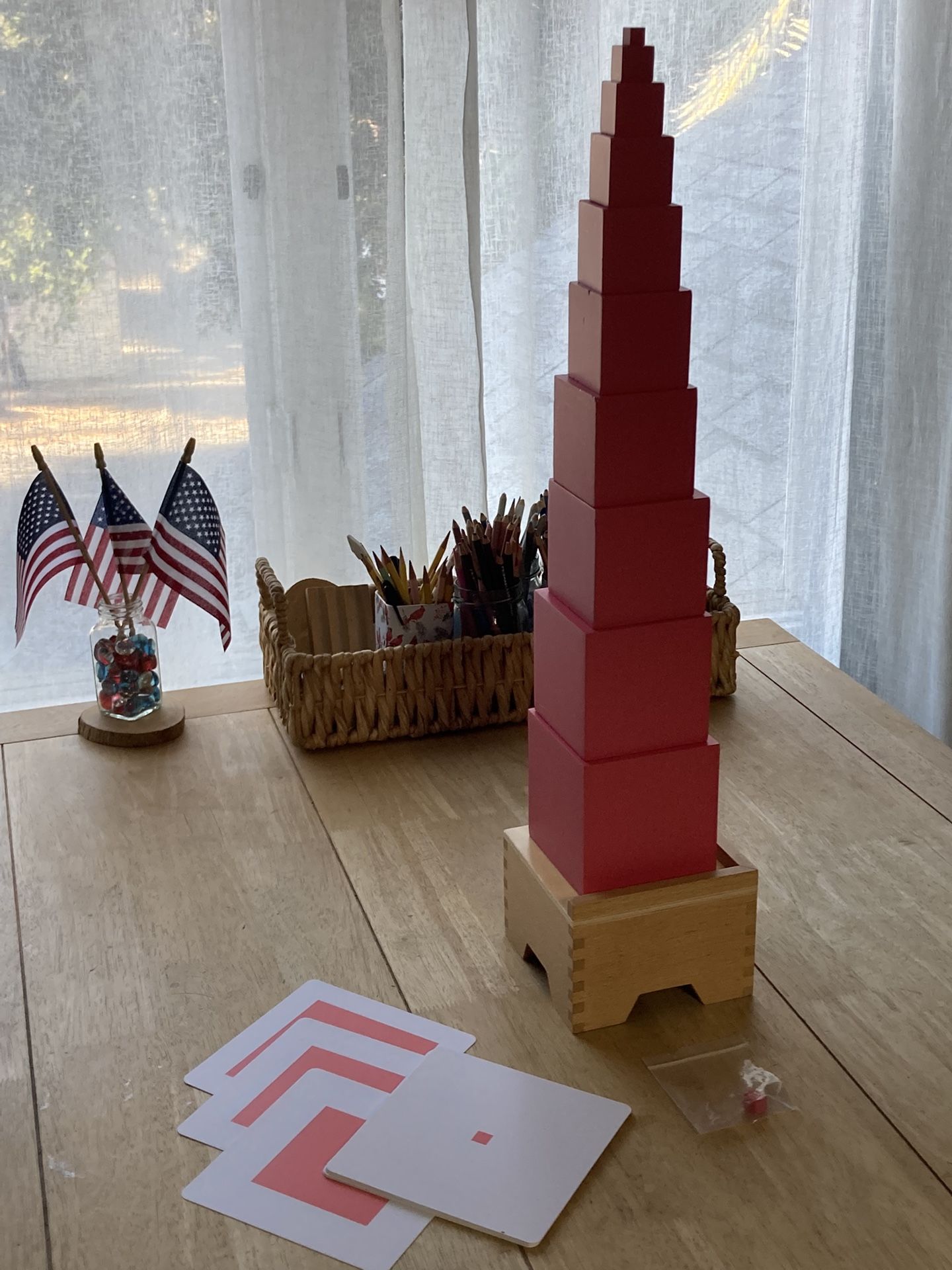 Pink Tower + Base + Plastic Control Cards