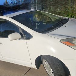 2004 Toyot Pris 