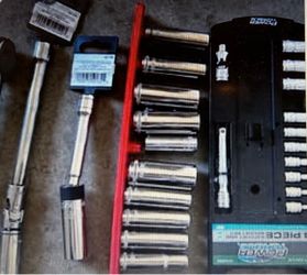 Mechanic two lot: sockets, ratchets, extension, and accessories