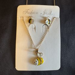 Honeybee Earring And Necklace Set