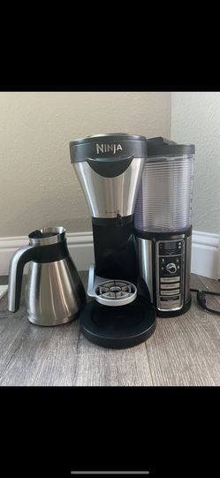 Ninja Coffee Bar brewer With Carafe