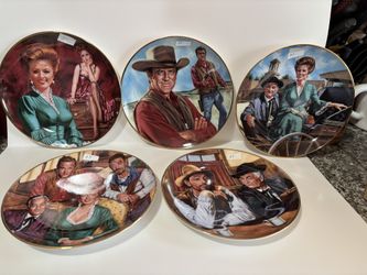 Gun Smoke Limited Edition Collectors Gold Rim Plates (5)
