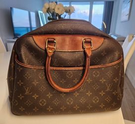 Louis Vuitton Monogram Canvas Handbag