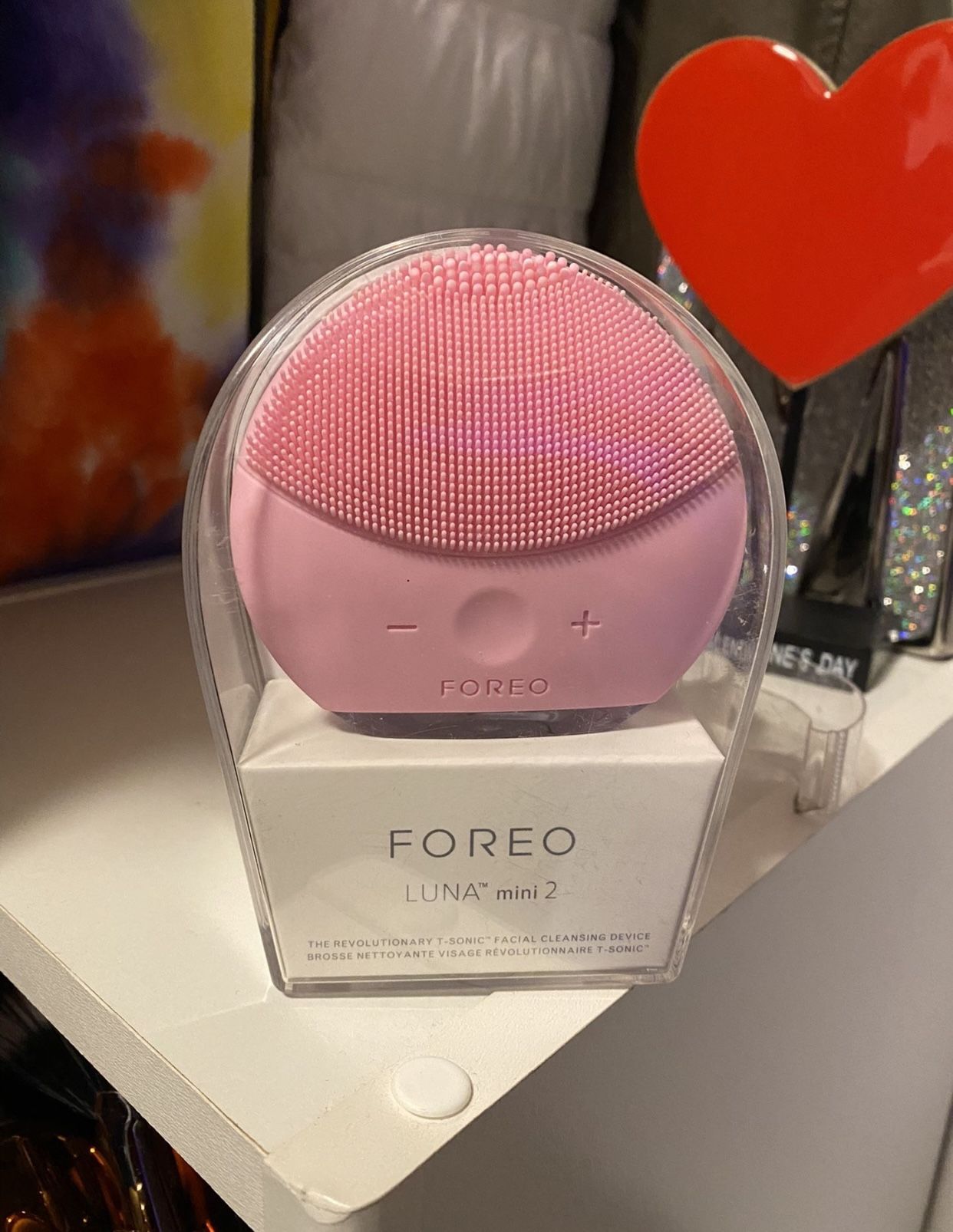 FOREO LUNA MINI 2 FACIAL CLEANSING BRUSH