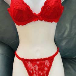 Sexy Bra 36C And Matching Thong Medium