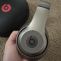 Studio Beats Headphones 