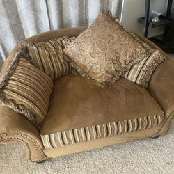 Cindy Crawford Love Seats 