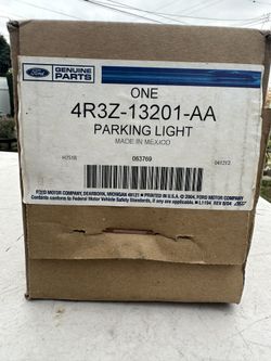 Ford Parking Light Lens 05-09