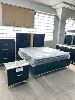 4 piece bedroom set bf Mr dr ns