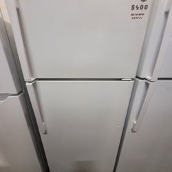 GE Refrigerator 