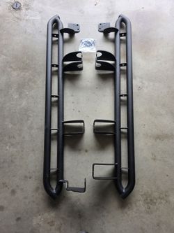 Toyota OEM rock rails Land Cruiser and GX 550