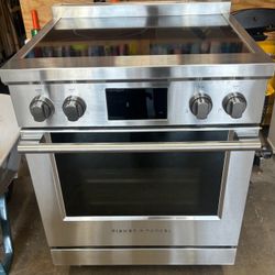 BRAND NEW — NEVER USED Fisher & Paykel Electric Range/Oven