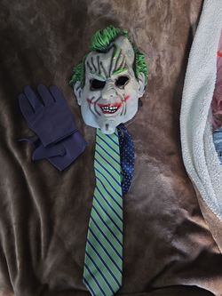 Costume