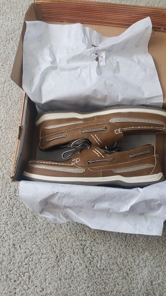 ISEON Island Surf boat shoes Size men's 12m