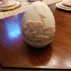 LLADRO 17(contact info removed) LIMITED EDITION EGG WITH DEER SPAIN PORCELAIN FIGURINE 