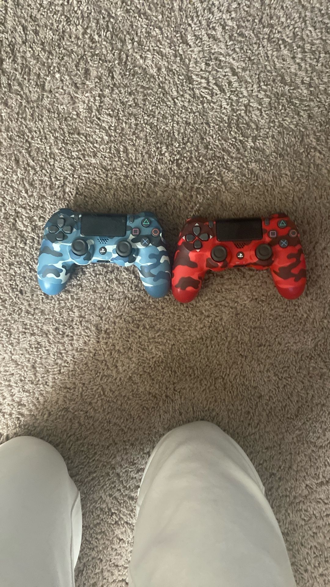 PS4 Controller
