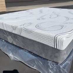 Queen Organic Hybrid Cool Gel Memory Foam Mattress!