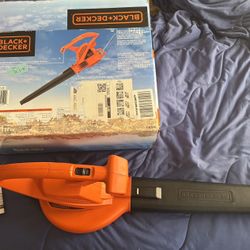 Black + Decker Corded Electric Leaf Blower 220 CFM 180 MPH Model LB700. Plug in