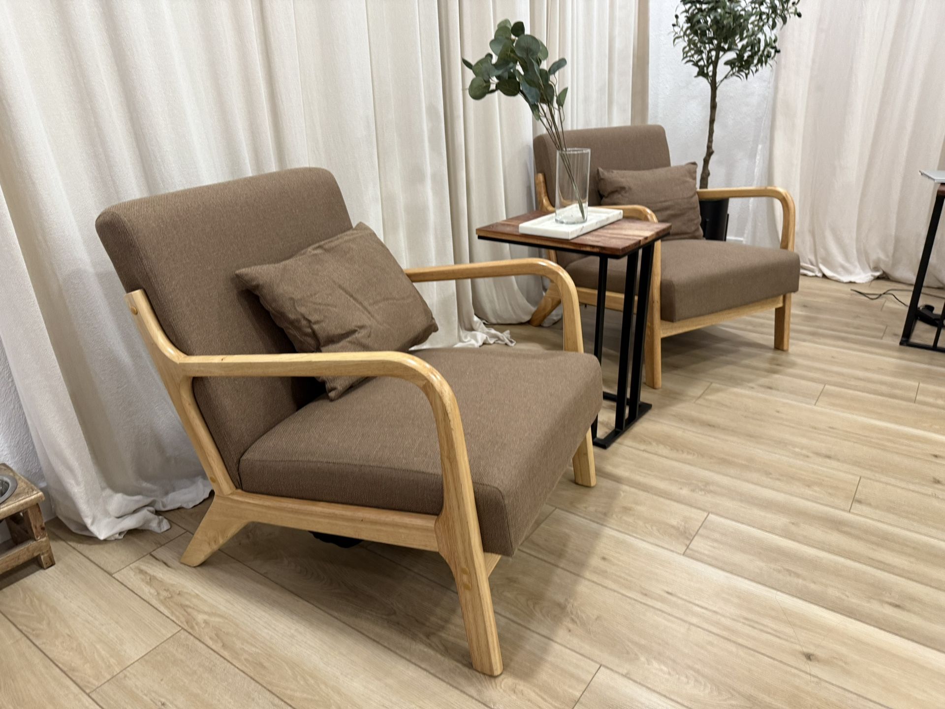 Living room Furniture Chairs.