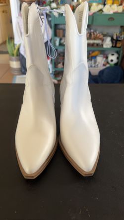 Cowgirl Boot