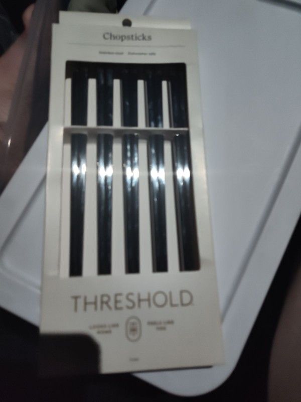 Threshold Chopsticks