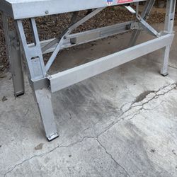 Wall-Board Drywall Walkup Bench