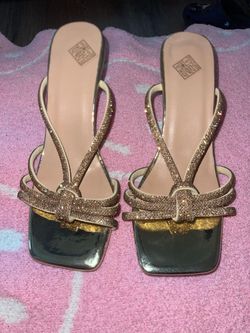 Woman kitten heels