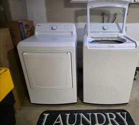 LG TOP LOAD WASHER/ELECTRIC DRYER