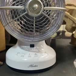 Hunter Orbital Oscillating Fan
