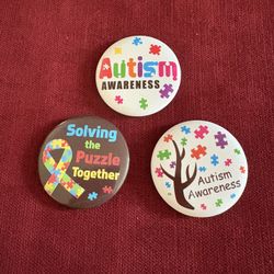 Collectible 3 Pins from Richard Nixon Library and Museum Booth
