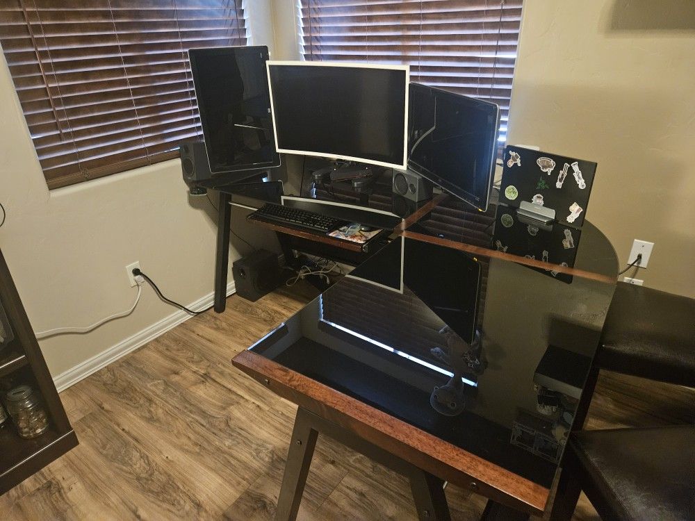 Desk