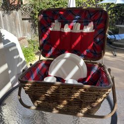 Wicker Picnic Basket For 4