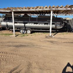 Pontoon Boat