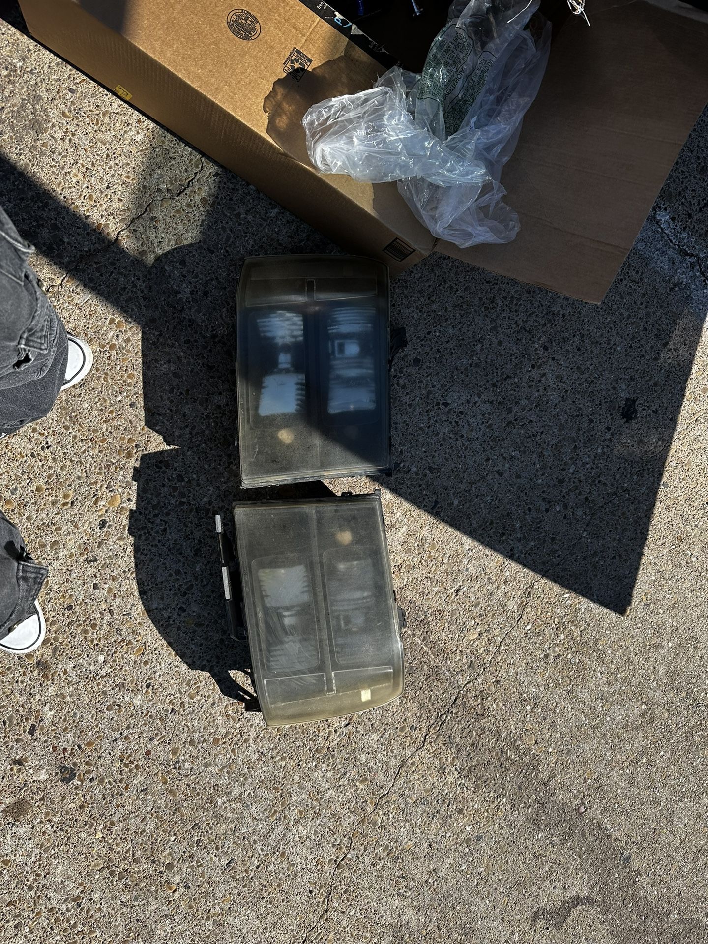 Headlights GMC Sierra 2007 1500