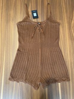 Fashion Nova Knit Romper (L) 