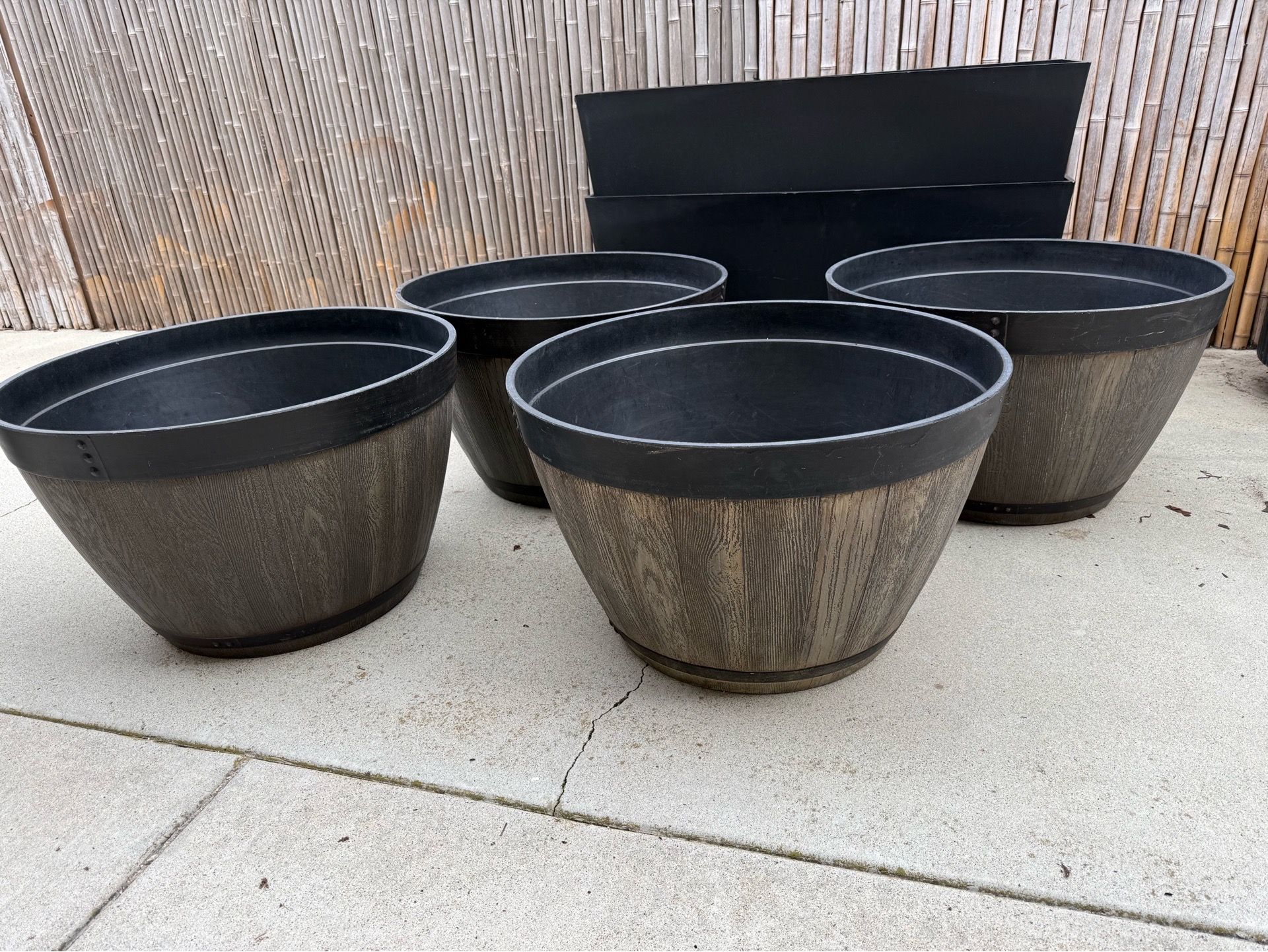 4 Large planters