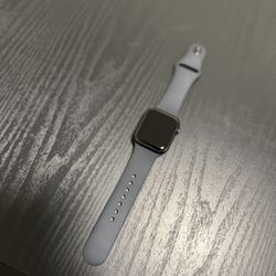 Apple Watch SE (2nd Gen) 40mm GPS