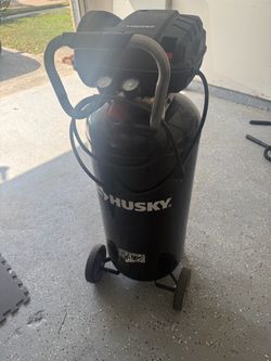 Husky C202H air compressor 200 PSI 20 Gallon