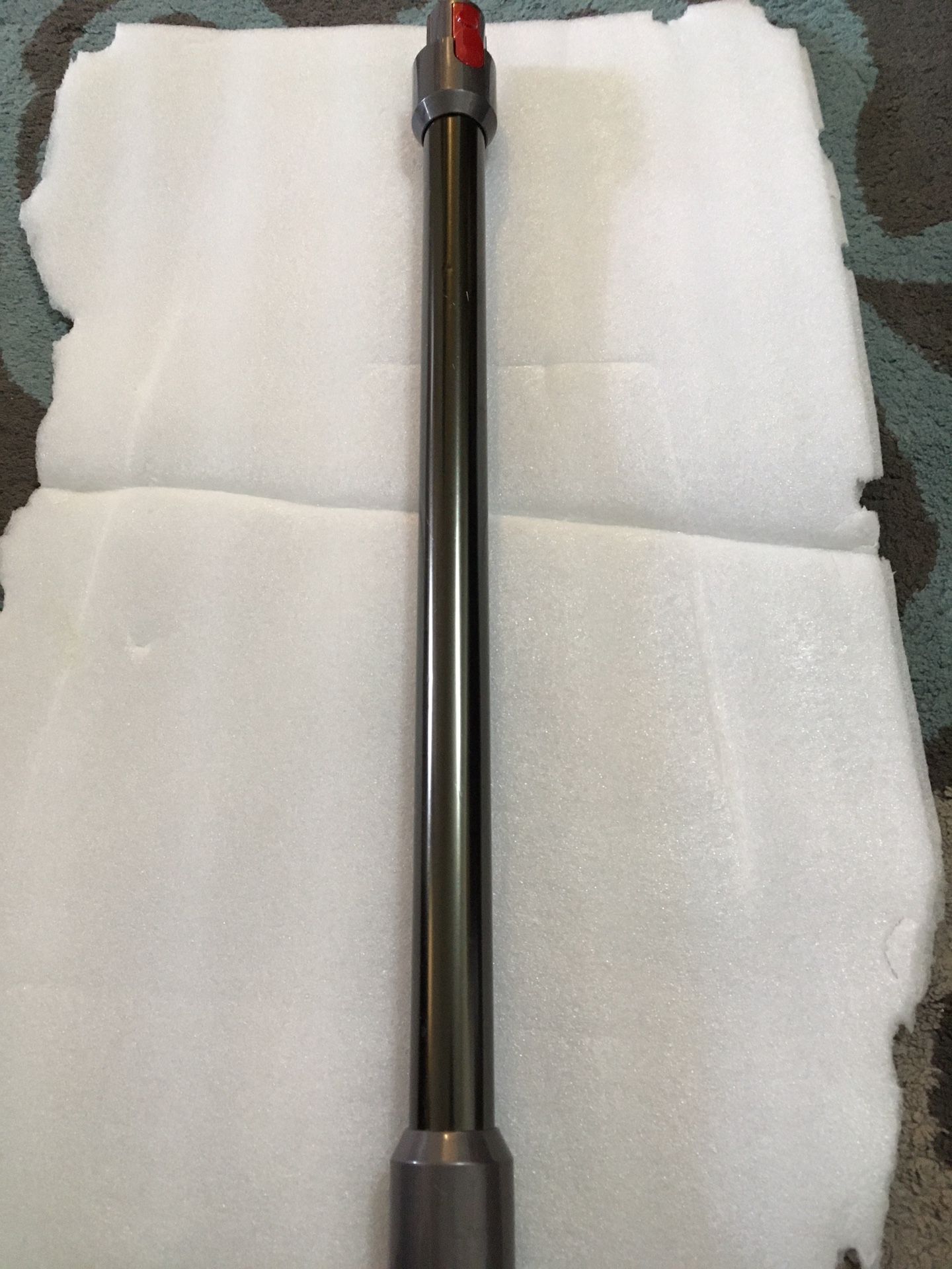 DYSON Genuine Stick / wand / tube for Dyson v15 detect cordless vacuum . Model sv22 .   In used good condition . Also fits other models of Dyson cordl