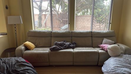 White recliner sofa